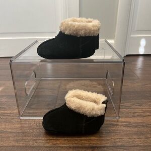 Ugg Gojee Infant Boots Size 02/03 Color Black